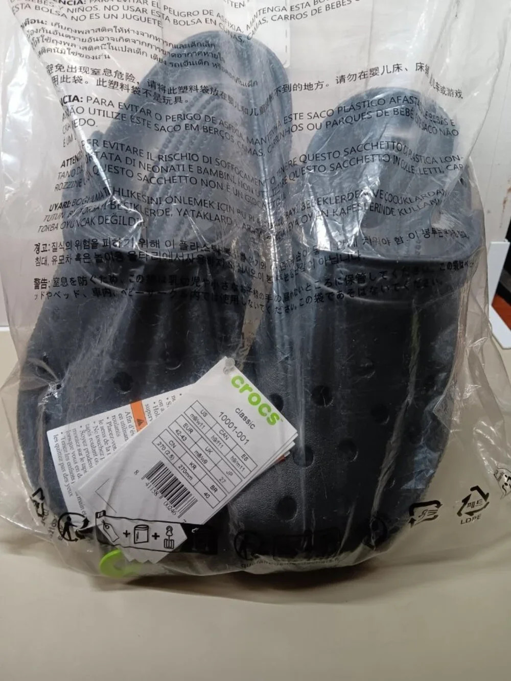 Crocs Mens 9/ Womens 11 Black Classic Brand New with Original Bag - Picture 2 of 7